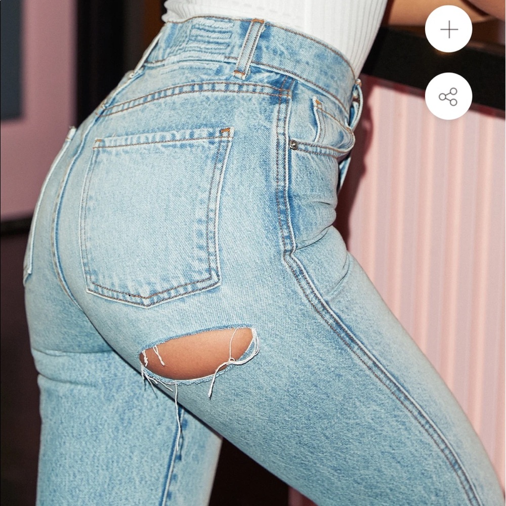 NWT!! Revice Denim distressed jeans